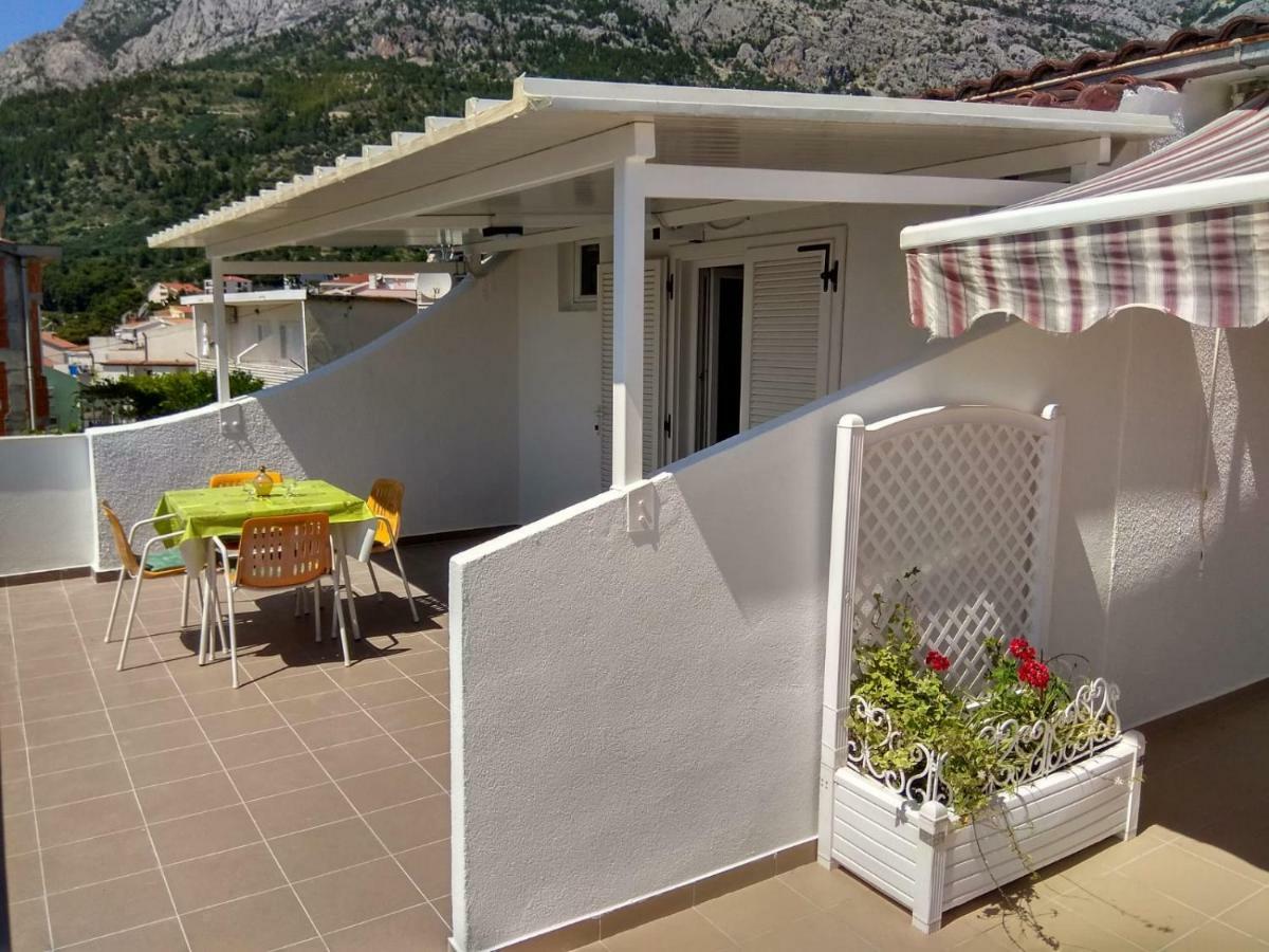 Captain'S House Baška Voda Buitenkant foto